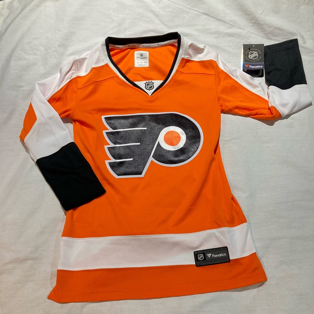 Women’s Philadelphia Flyers Jersey, size XS, NWT! Fanatics Brand!